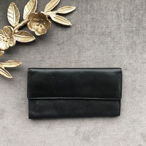 Vintage classic minimalistic black leather wallet
